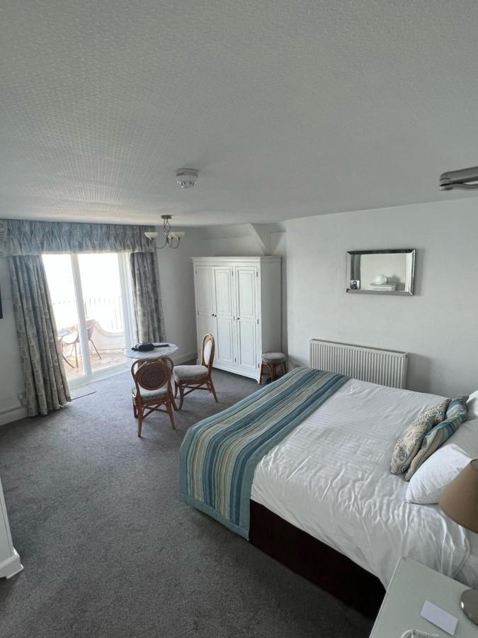 The Hannafore Point Hotel Looe Exterior photo